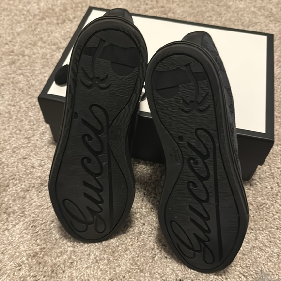 Woman’s Gucci chuck sneakers Size 40.5. - Picture 4 of 4